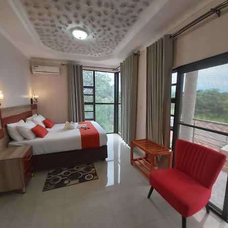 Top Stay Inn Kasane Exterior foto
