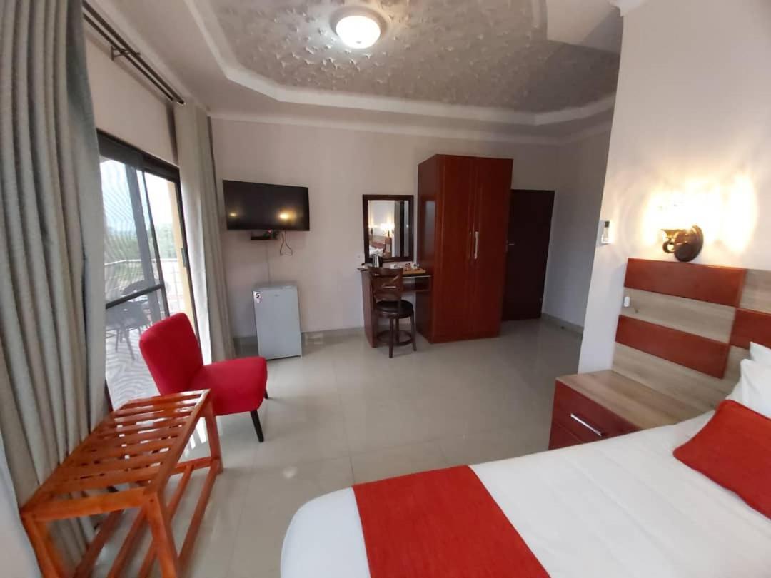 Top Stay Inn Kasane Exterior foto
