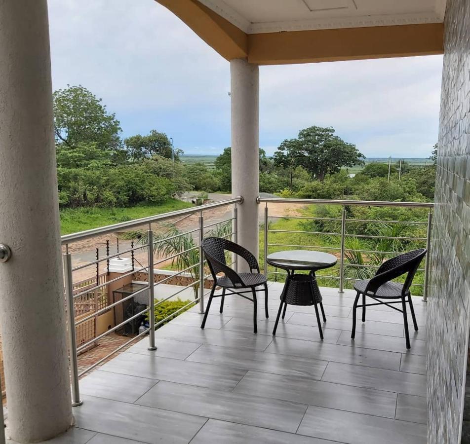 Top Stay Inn Kasane Exterior foto